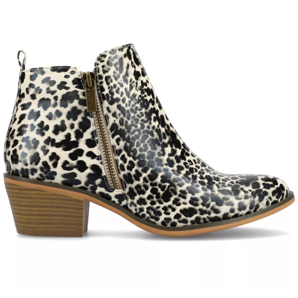 Journee Rebel ankle booties